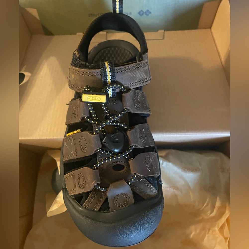 Kids Brown Keens Shoes